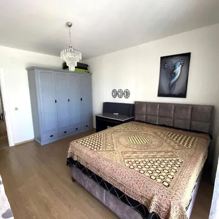 In Apartman *